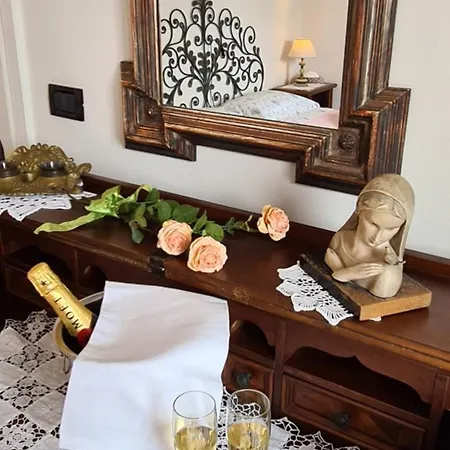依颂佐b&b酒店 住宿加早餐酒店 4*